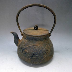 照光堂 鉄瓶 松竹梅 時代物 虫くい