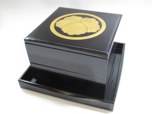 輪島塗さ　御重箱　台付　