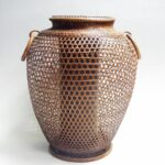 泉竹斎　在銘　竹網花生